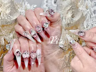 ネイル ✨Nailsalon Vi+✨のネイルデザイン