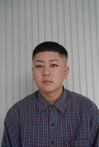 メンズ brunt jet所属・関 晃哉のヘアスタイル