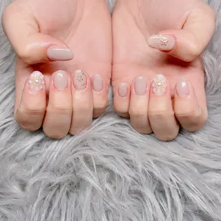 ネイル 個室ネイルサロンDolly  Girl〜ドーリーガール〜所属・DollyGirl KYOKOのネイルデザイン