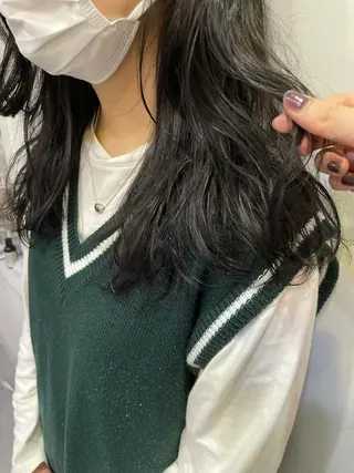 ロング カラー silo所属・silo MOKA 顔周りカット🦦のヘアスタイル