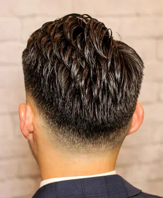 ショート パーマ メンズ 銀座マツナガ新宿野村ビル店所属・メンズカット 佐藤優菜のヘアスタイル