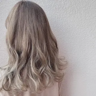 ロング カラー パーマ ヘアアレンジ 新宿駅近♡友達とOK 🦋W -ワット -のヘアスタイル