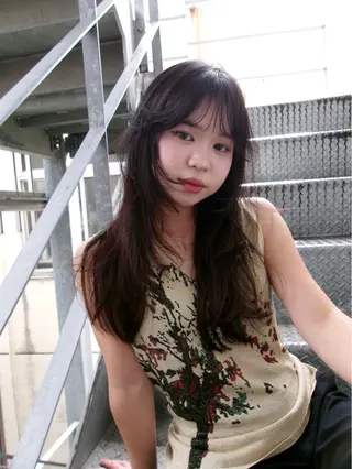 ロング ハッシュカット🎀 レイヤーカットのヘアスタイル