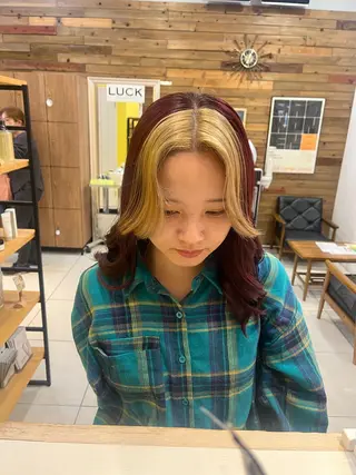 カラー らいむ/暖色/ルーツ /イヤリングカラーのヘアスタイル