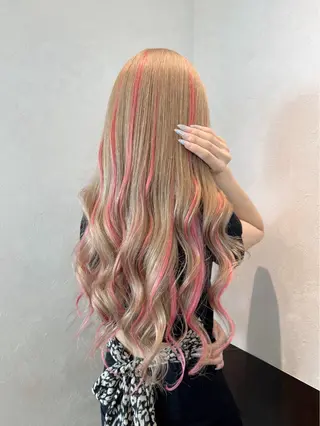 カラー nehus nagaoka所属・🖤複雑履歴ブリーチ Mizuki 🖤のヘアスタイル