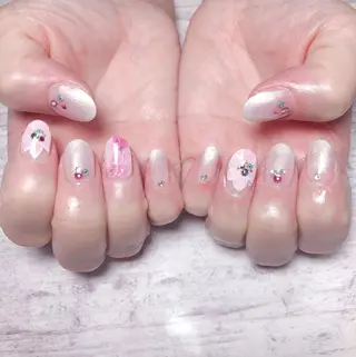 ネイル 個室ネイルサロンDolly Girl〜ドーリーガール〜所属・DollyGirl KYOKOのネイルデザイン