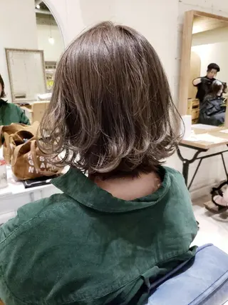 ミディアム カラー 尾野 恭平のヘアスタイル