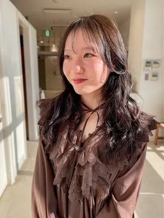 ロング ✨艶髪／透明感カラー ミユ💜のヘアスタイル