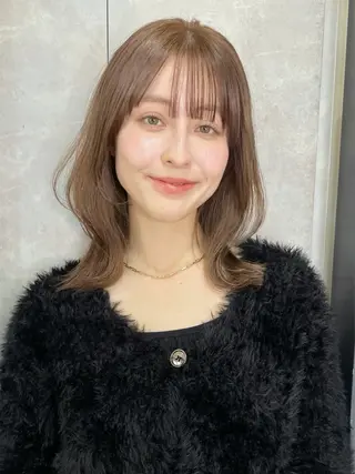 ミディアム ボブ/デザインカラー /表参道/新井美有紀のヘアスタイル