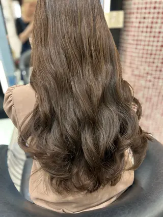 ロング パーマ コテ巻き風パーマ✨ 韓国ヘア🤎近下菜央のヘアスタイル