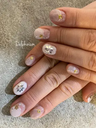 ネイル 岡本 友恵のネイルデザイン