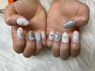 ネイル SOARE🤍 🤍のネイルデザイン