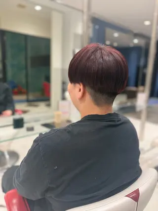 ショート カラー ボーイッシュ美容師 板倉　彩のヘアスタイル