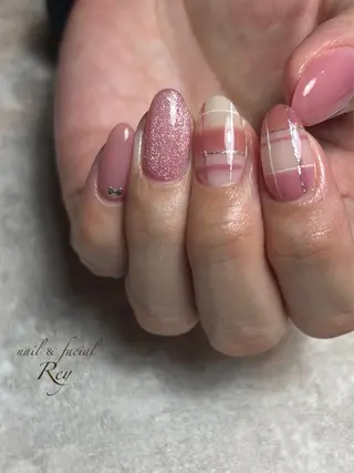 ネイル R eyのネイルデザイン