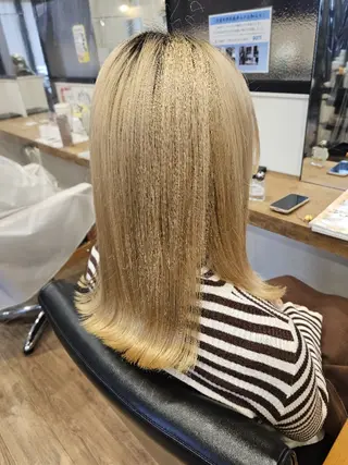 セミロング カラー 関口 友菜のヘアスタイル