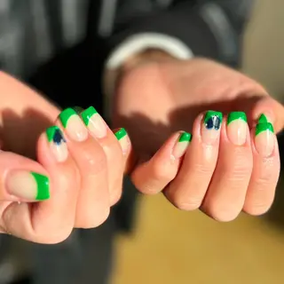 ショート m kaori𓃟のネイルデザイン