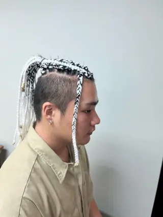 ヘアアレンジ 🩵atelier- 01 優奈🩵のネイルデザイン