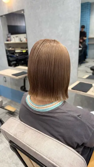 ショート カラー ヘアアレンジ YUA 🌼のヘアスタイル