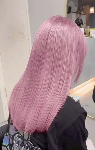 ロング カラー XELM nearaのヘアスタイル