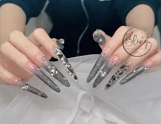 ロング パーマ 高橋 ユキのネイルデザイン