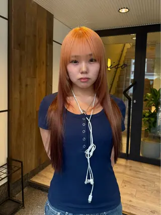 ロング カラー 内沼 恵留菜のヘアスタイル