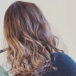 セミロング one☆star所属・通い続けられるサロン ママ美容師　明日香のヘアスタイル