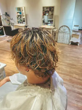 ショート パーマ メンズ Lilly所属・成田 智彩のヘアスタイル