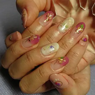 ネイル 平野 亜季のネイルデザイン