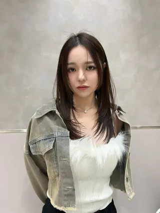 セミロング カラー レイヤーカット顔周り /アレンジ伊藤彪真のヘアスタイル