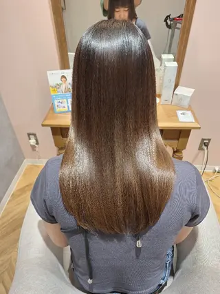 セミロング 艶髪縮毛矯正🪽💫 安田彩愛のヘアスタイル