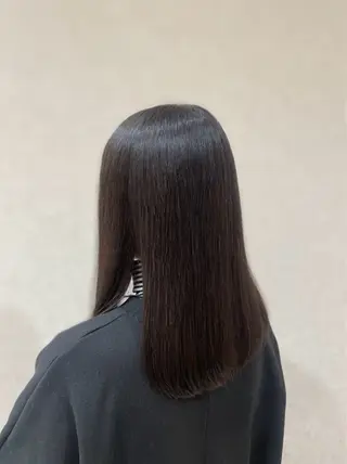 セミロング ラッシュ所属・松岡 音羽/東大阪𓈒𓋜のヘアスタイル