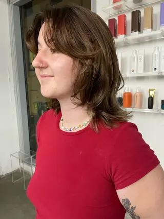 ミディアム パーマ/レイヤー カットmito⭐︎のヘアスタイル