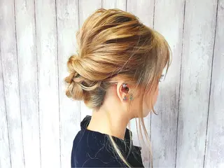 ミディアム セミロング ロング カラー ヘアアレンジ boutique misakiのヘアスタイル