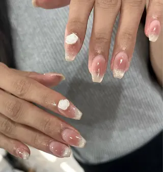 ネイル GRANDEUR焼津 MEI🪼のネイルデザイン