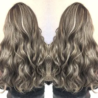 ロング カラー 井上 一平のヘアスタイル