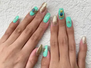 ミディアム ネイル ✴︎ Delightのネイルデザイン