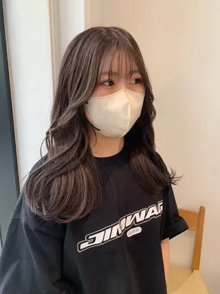 ロング カラー ヘアアレンジ yuka .のヘアスタイル