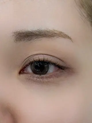 マツエク・マツパ 野村 真白のヘアスタイル