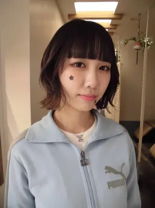 ショート リカ/ハイトーン ・オリーブ🍀のヘアスタイル