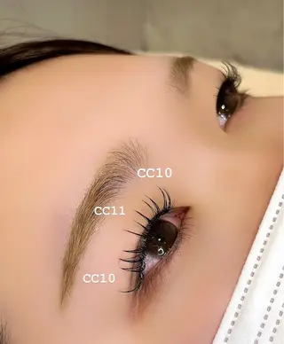 マツエク・マツパ GO TODAY SHAiRE SALON　名古屋パルコ店所属・しみず さきのマツエク・マツパデザイン