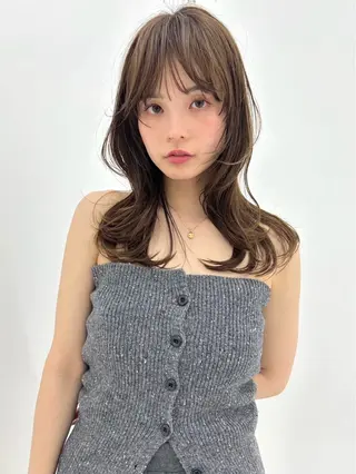 セミロング kaede໒꒱🫧/ 韓国 ベージュカラーのヘアスタイル