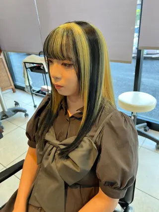 セミロング OPERA 赤塚のヘアスタイル