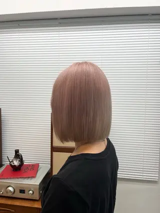 ショート カラー kosoraレイヤー ハイトーン/デザインのヘアスタイル