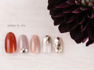 ネイル atelier la vita所属・lavita. mimuraのネイルデザイン