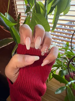 ネイル MAAPISNAIL所属・鬼澤 真凜のネイルデザイン