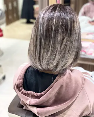 ミディアム カラー 💎大人ハイライト 💎上杉一也💎のヘアスタイル