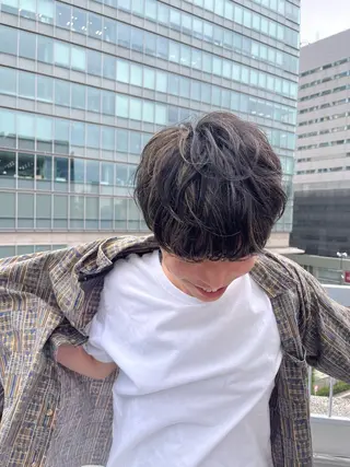 メンズ 韓国風前髪顔周り バーバーakaneのヘアスタイル