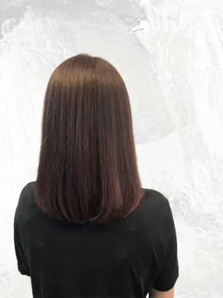 ミディアム 服部 里美のヘアスタイル