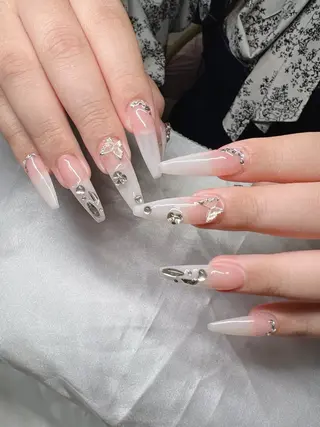 ネイル Lee Nailsのネイルデザイン