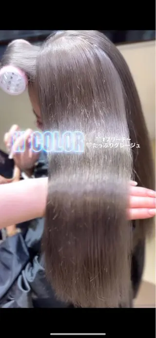 ロング カラー 海外ガール🎀新宿 MOMOKA🍑のヘアスタイル